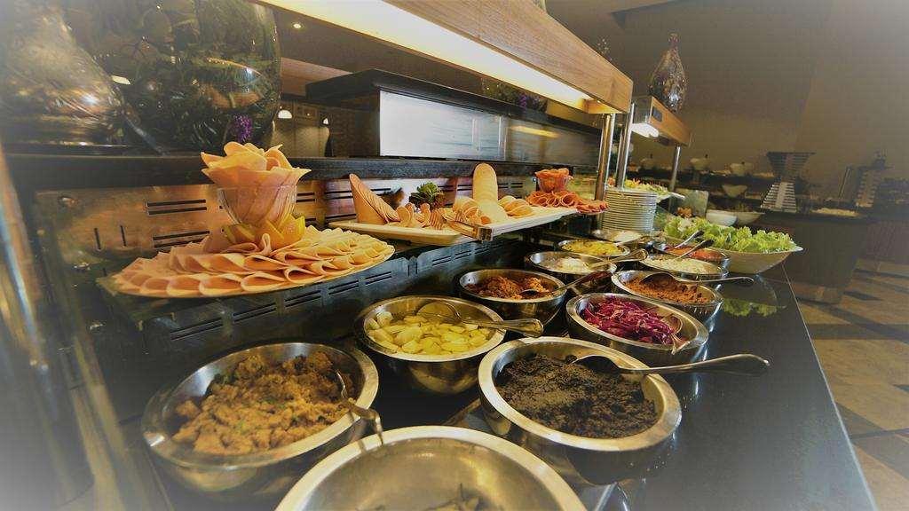 Istanbul Gonen Hotel Экстерьер фото A selection of German salads